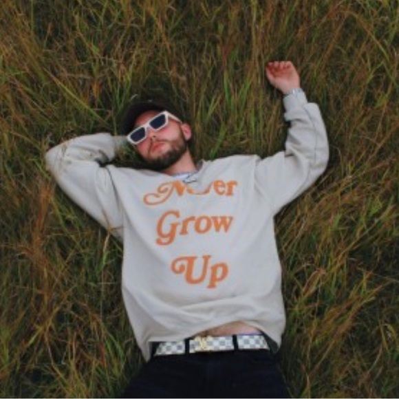 Alpha Collective Crewneck Sweatshirt "Never Grow Up" Puffy Letters - Picture 1 of 4